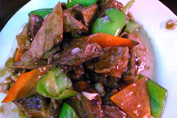 牛肉と野菜の炒め物