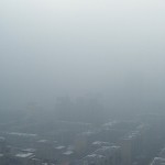 瀋陽の街の深い濃霧
