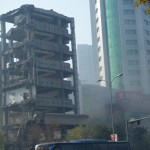 瀋陽北オフィス街建造物の解体風景